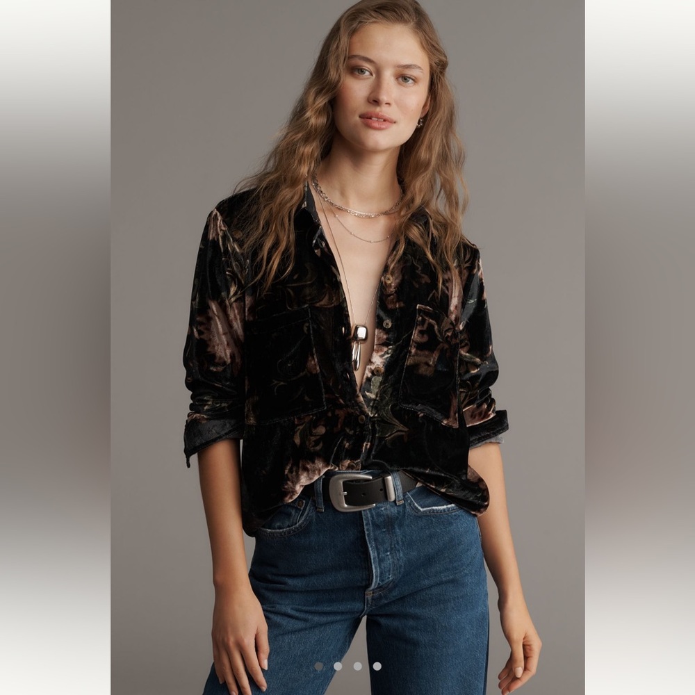 The Hadley Velvet Relaxed Buttondown Shirt by Pilcro -Size S
